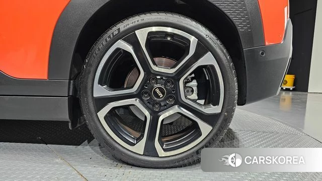 Mini Ace Man 1st Generation 2025 Оранжевый из Кореи