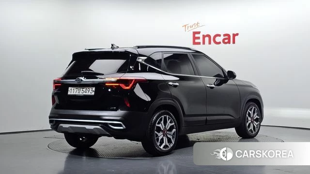 Kia Seltos 2019 Черный из Кореи