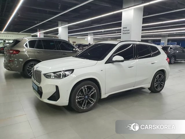 BMW iX1 (U11) 2025 Белый из Кореи