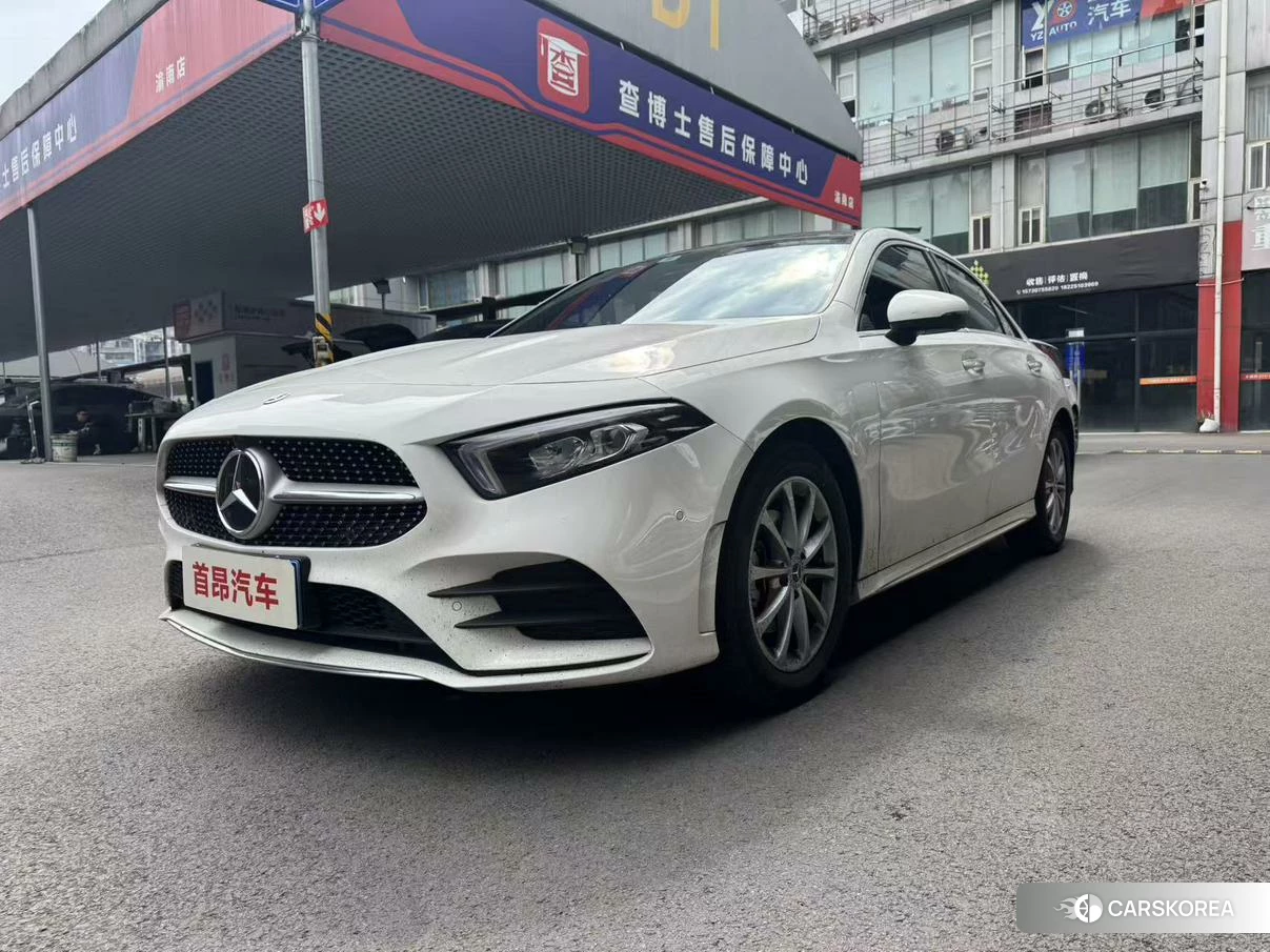 Mercedes-Benz A-Class 2021 Белый из Китая