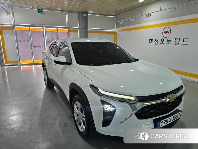 Chevrolet (GM Daewoo) Trax Crossover 2024 Белый из Кореи