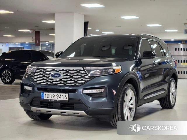 Ford Explorer 6th Generation 2022 Небесно-голубой из Кореи