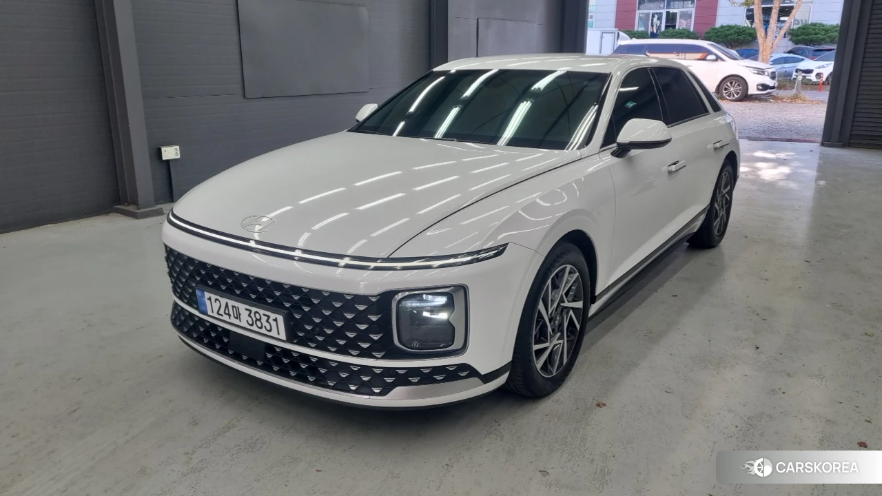 Hyundai Grandeur (GN7) 2023 Белый из Кореи