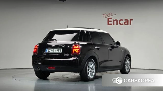 Mini Cooper 2020 Черный из Кореи