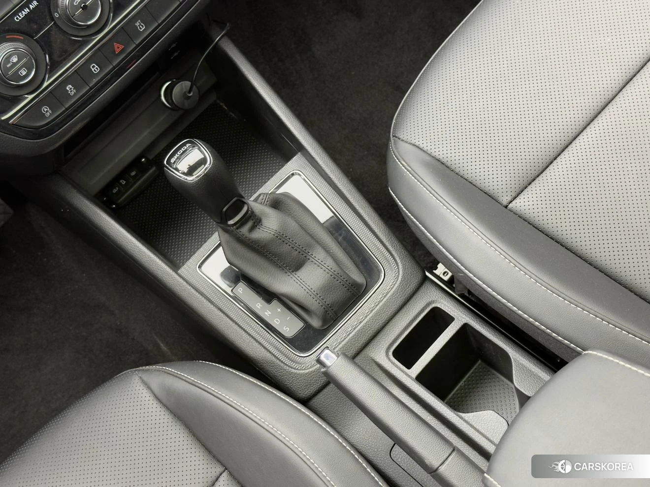 Skoda Kamiq 2023 Белый из Китая
