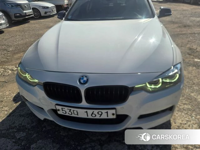 BMW 3 Series (F30) 2018 Белый из Кореи
