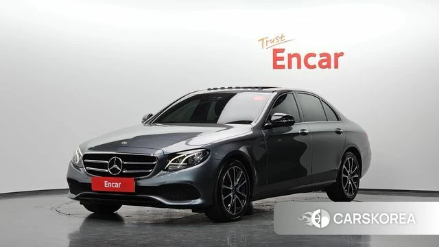 Mercedes-Benz E-Class W213 2020 Серый из Кореи