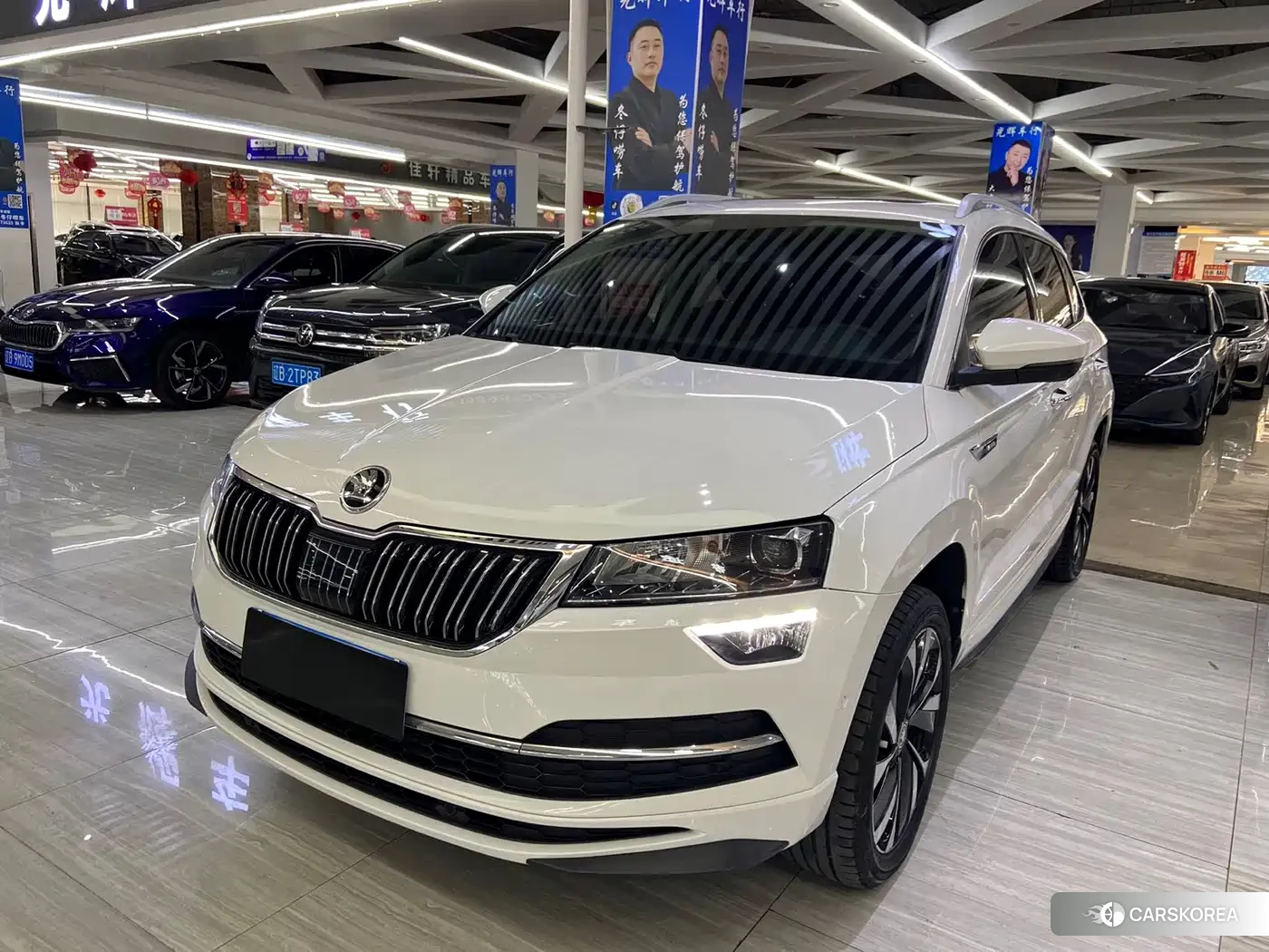 Skoda Karoq 2022 Белый из Китая