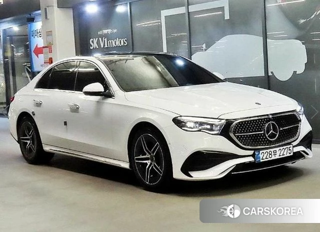 Mercedes-Benz E-Class W214 2024 Белый из Кореи