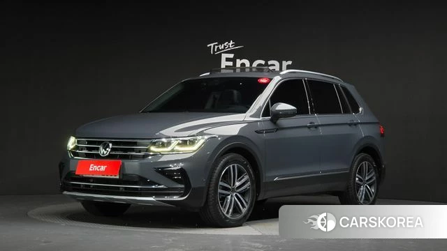 Volkswagen Tiguan second Generation 2021 Серебристо-серый из Кореи