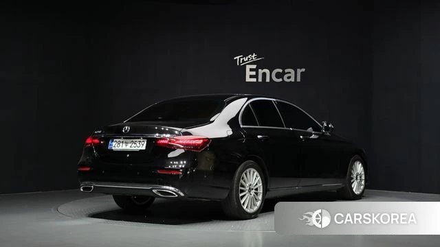 Mercedes-Benz E-Class W213 2021 Черный из Кореи