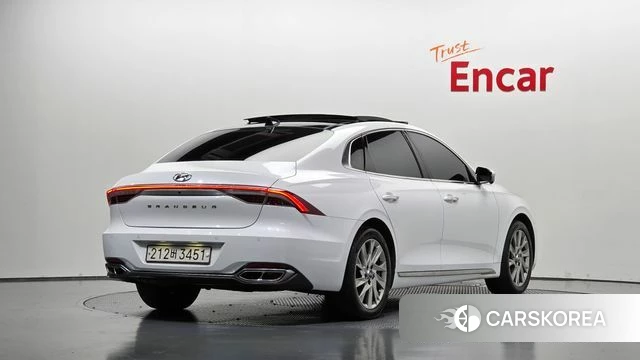 Hyundai The New Grandeur IG Hybrid 2022 Белый из Кореи