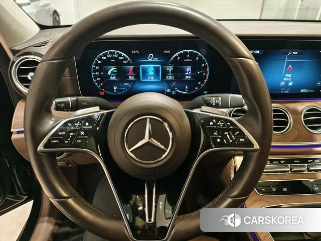 Mercedes-Benz E-Class 2023 Черный из Китая
