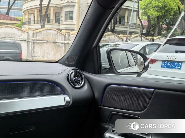 Mercedes-Benz GLB 2020 Белый из Китая