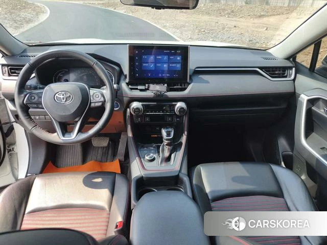 Toyota RAV4 2021 Белый из Китая