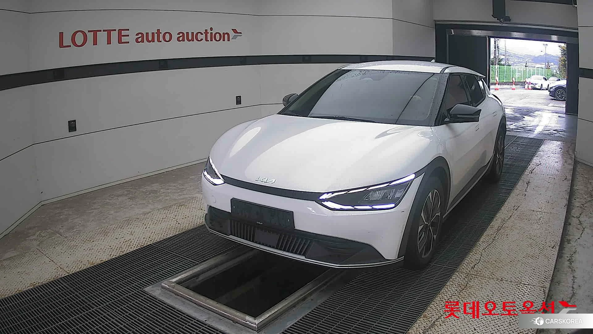 Kia EV6 2022 Белый из Кореи