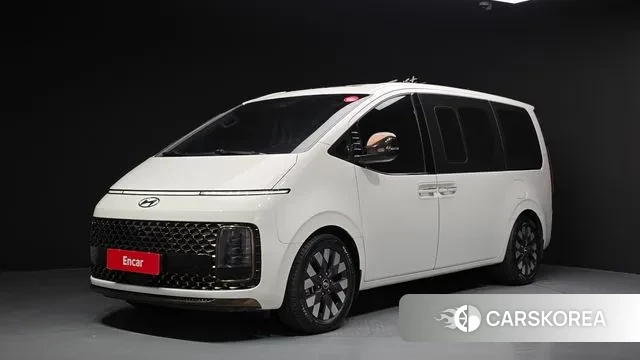 Hyundai Staria 2022 Белый из Кореи