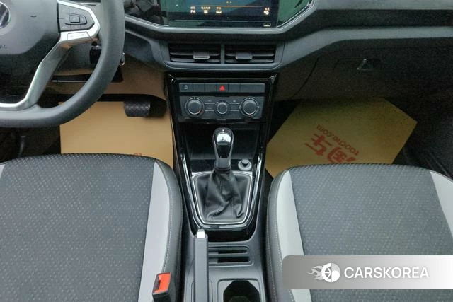 Volkswagen Tacqua 2021 Белый из Китая