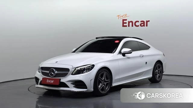 Mercedes-Benz C-Class W205 2020 Белый из Кореи
