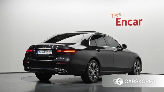 Mercedes-Benz E-Class W213 2020 Серый из Кореи