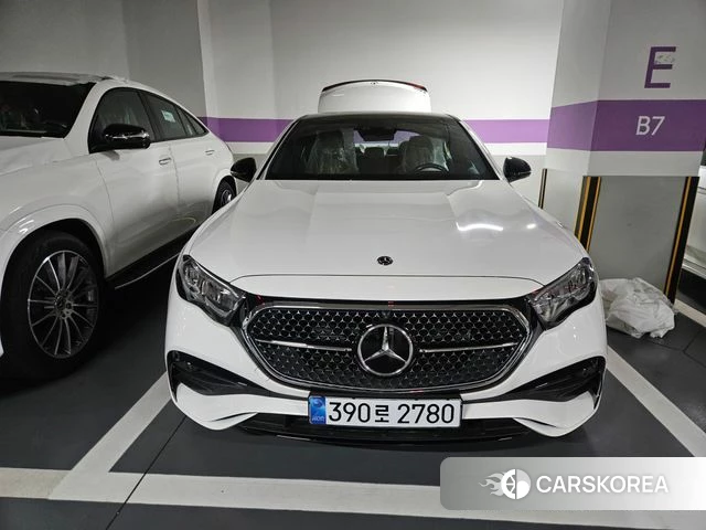 Mercedes-Benz E-Class W214 2026 Белый из Кореи