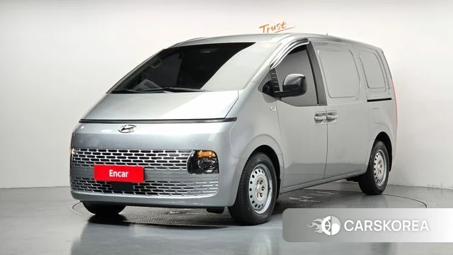 Hyundai Staria 2023 Серебристо-серый из Кореи