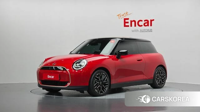 Mini Cooper Electric 4th Generation 2024 Красный из Кореи