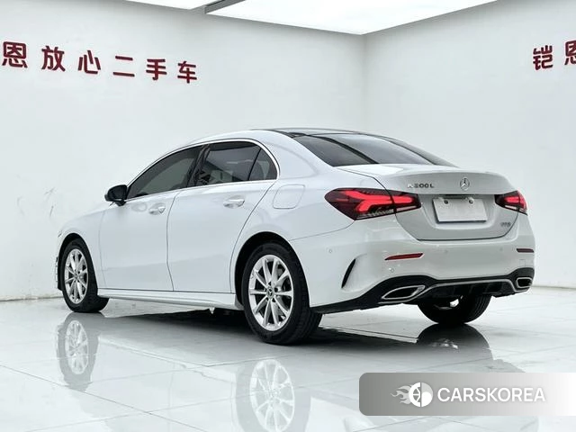 Mercedes-Benz A-Class 2021 Белый из Китая