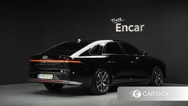 Hyundai Grandeur Hybrid (GN7) 2023 Черный из Кореи