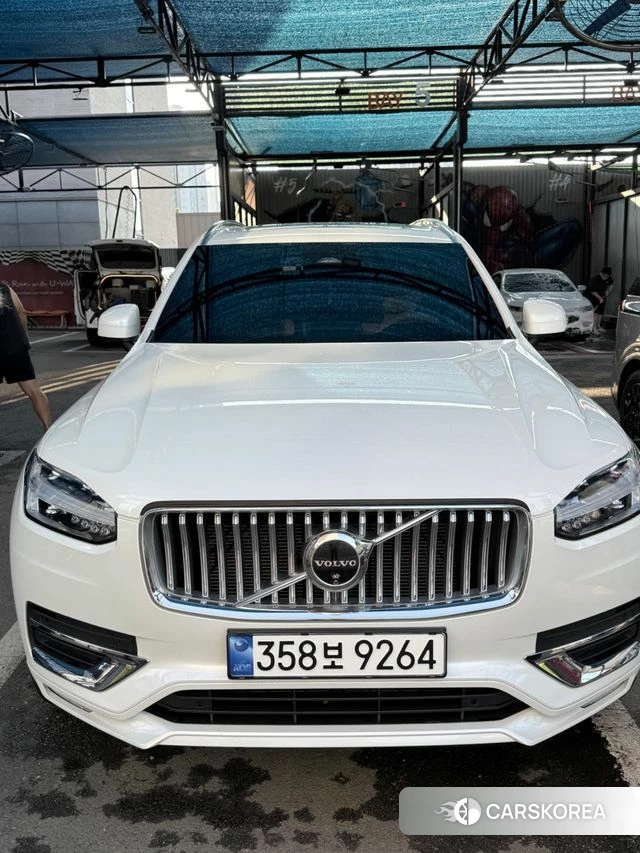 Volvo XC90 second Generation 2023 Белый из Кореи