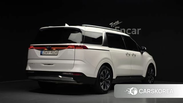 Kia Carnival 4th generation 2022 Белый из Кореи