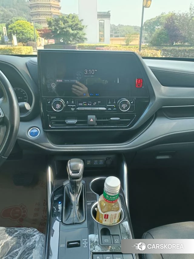 Toyota Crown 2021 Черный из Китая