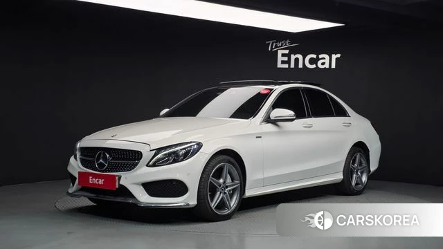 Mercedes-Benz C-Class W205 2018 Белый из Кореи
