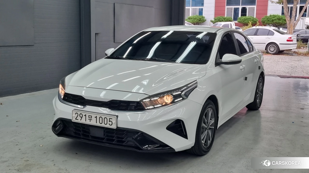 Kia The New K3 2nd generation 2021 Белый из Кореи