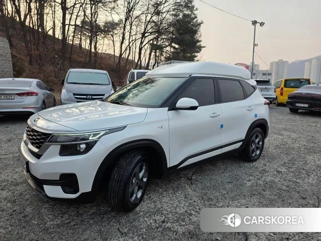 Kia Seltos 2021 Белый из Кореи