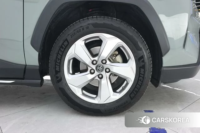 Toyota RAV4 2020 Темно-серый из Китая