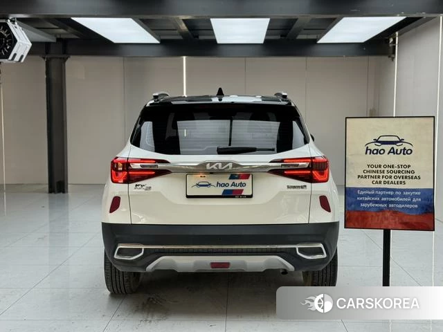 Kia KX3 2021 Белый из Китая