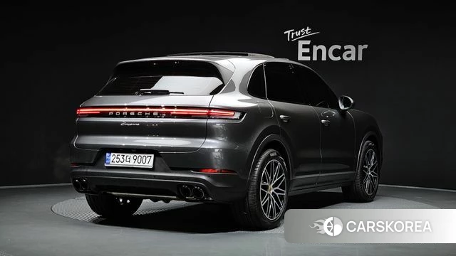 Porsche Cayenne (PO536) 2024 Серый из Кореи