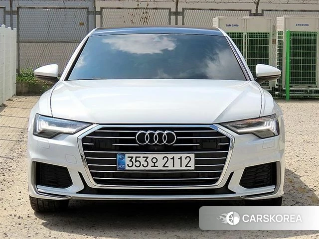 Audi A6 (C8) 2023 Белый из Кореи