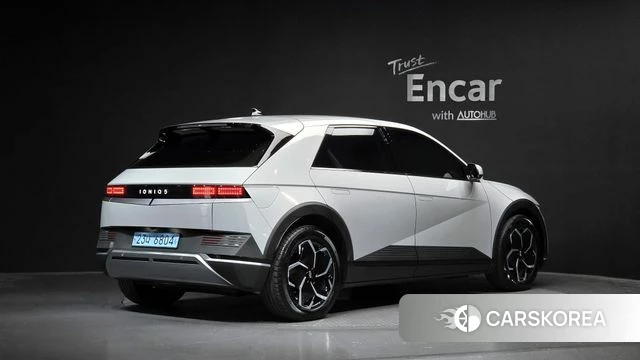 Hyundai Ionic 5 2023 Серебристо-серый из Кореи