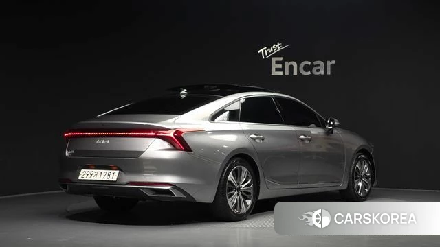 Kia K8 2021 Серебристо-серый из Кореи