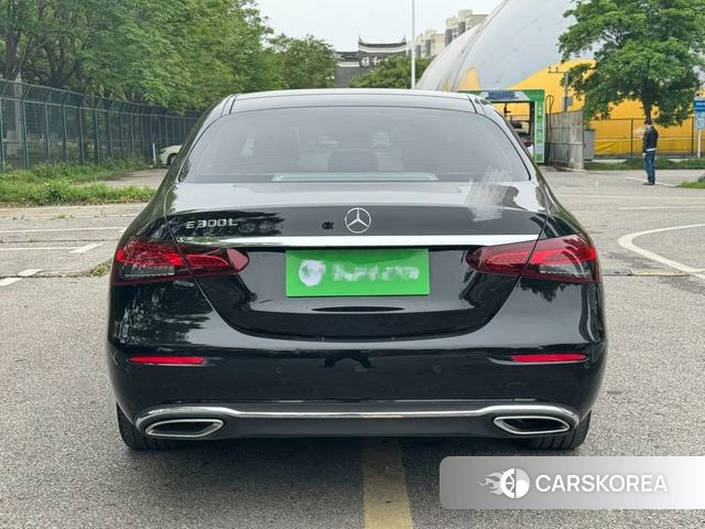 Mercedes-Benz E-Class 2021 Черный из Китая