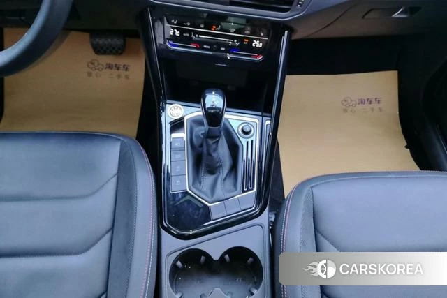 Volkswagen Tharu 2022 Белый из Китая