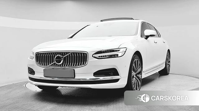 Volvo S90 2023 Белый из Кореи