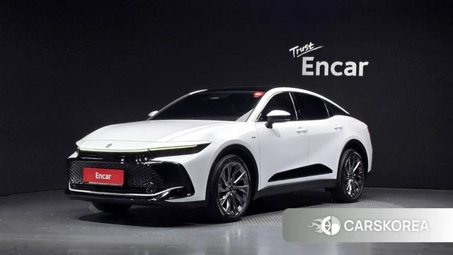 Toyota Crown Crossover 2024 Белый из Кореи