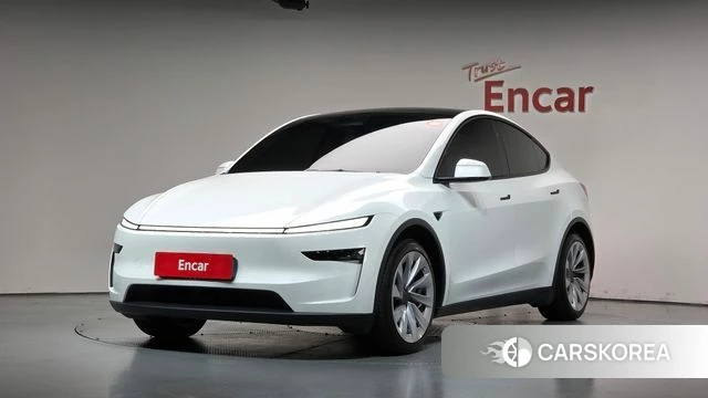 Tesla Model Y 2025 Белый из Кореи
