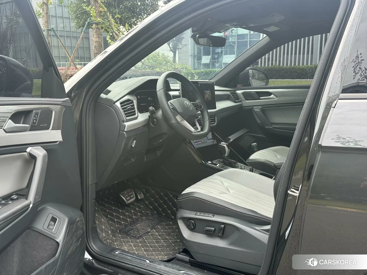 Volkswagen Tayron 2023 Черный из Китая