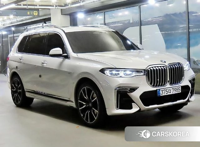 BMW X7 (G07) 2022 Белый из Кореи
