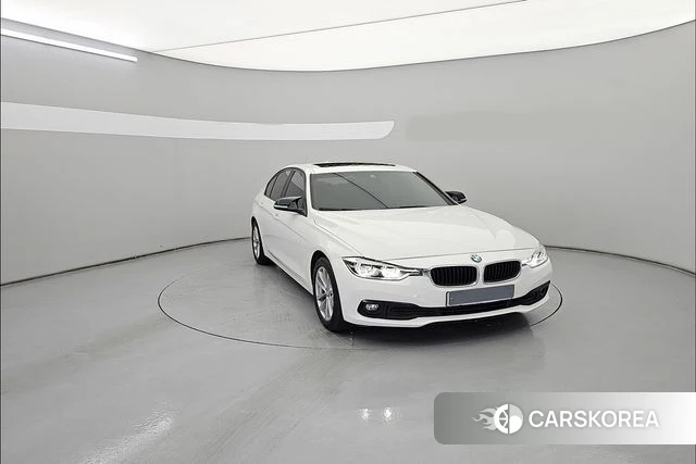 BMW 3 Series (F30) 2018 Белый из Кореи