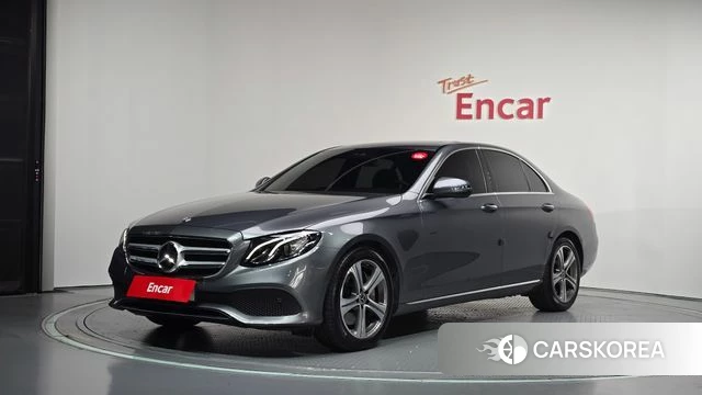 Mercedes-Benz E-Class W213 2018 Серый из Кореи